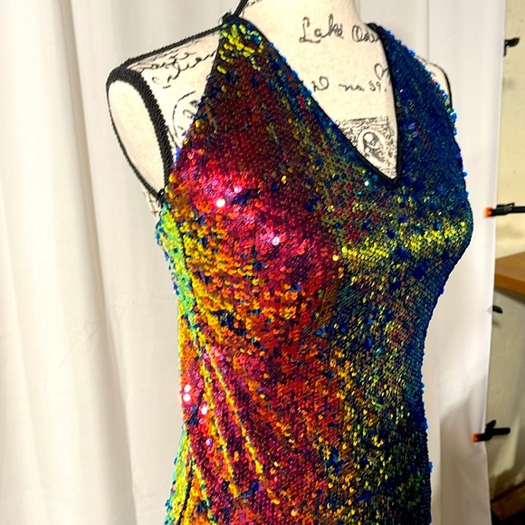 WOW COUTURE Seuinned Dress! Large - Picture 6 of 10